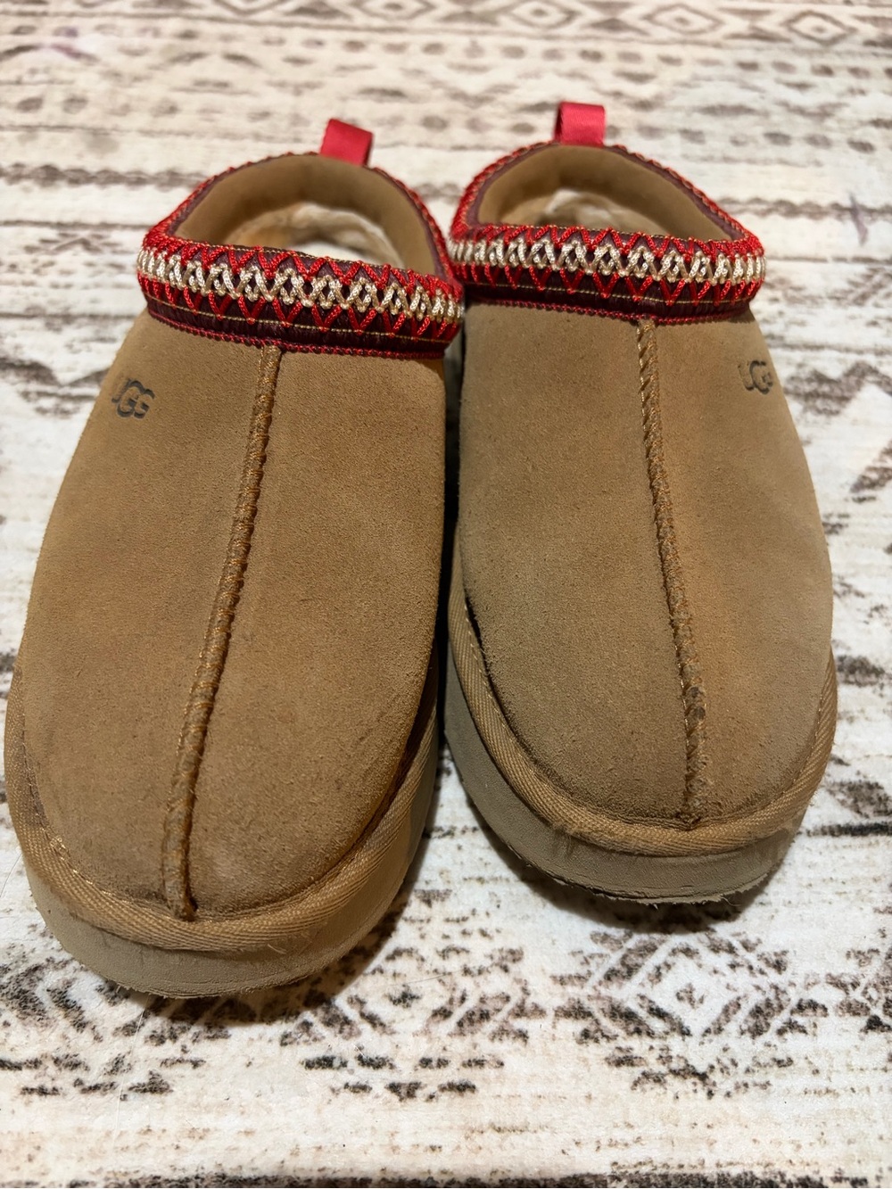 UGG Tazz Kids Chestnut Slip-On Slippers with Red Trim